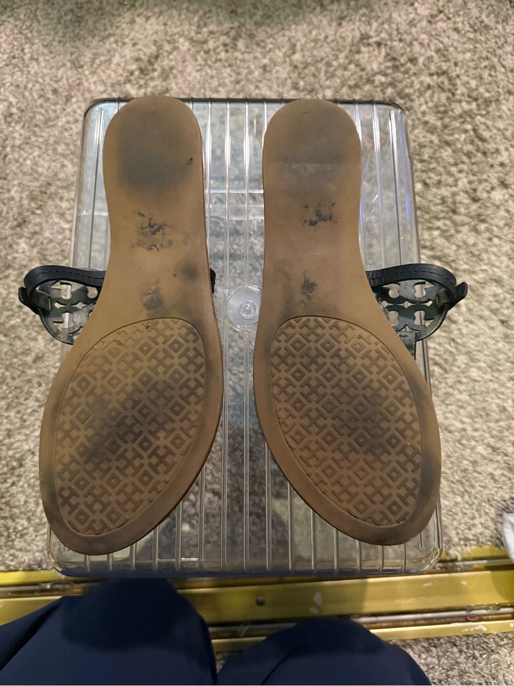 Tory Burch Black Logo Thong Sandals with Brown Footbed - Picture 2 of 2